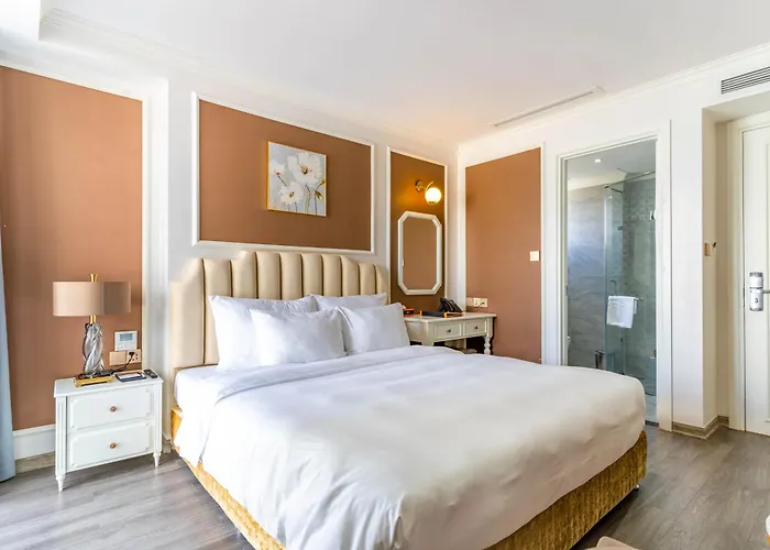 La Vague Hotel